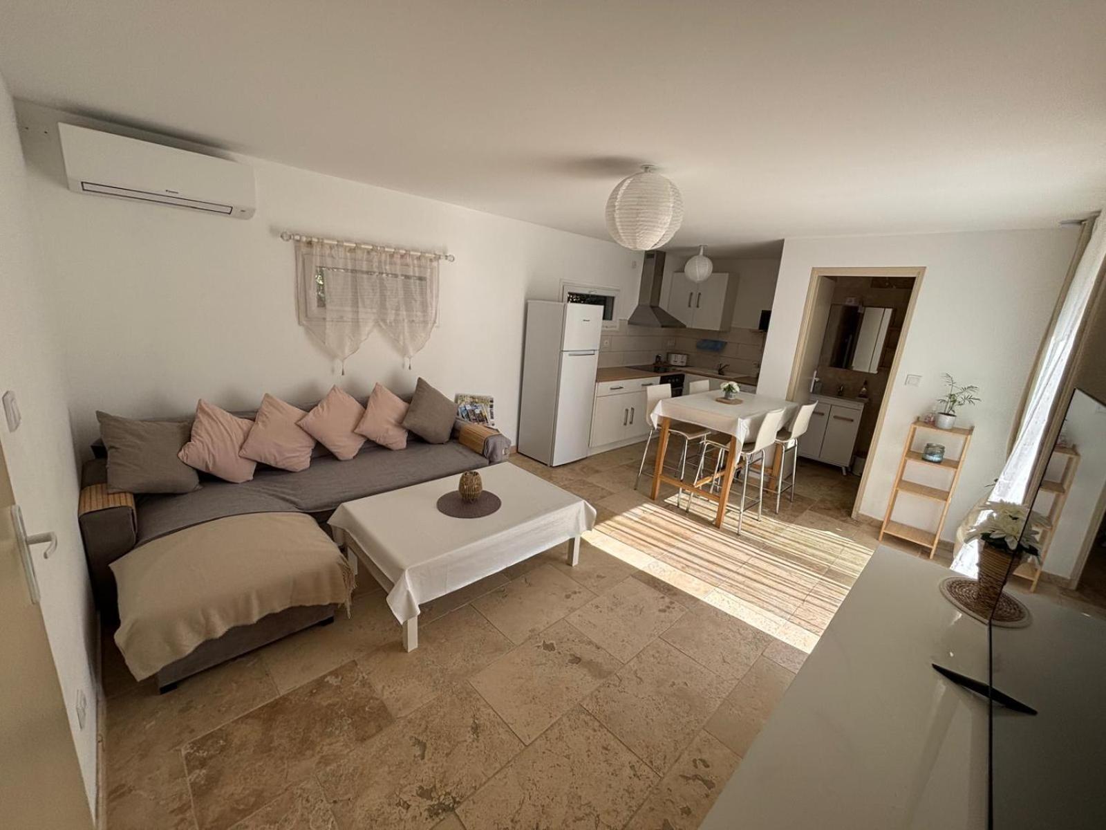Maison De Vacances En Campagne カヴァイヨン エクステリア 写真